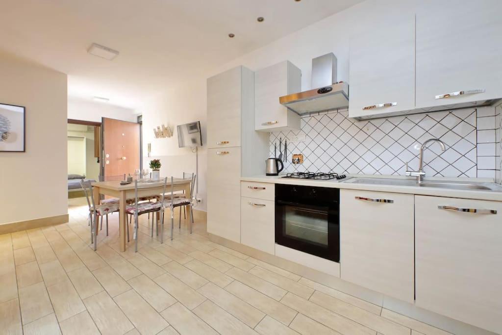 Vatican Flat Spacious Cozy With Court Rome Extérieur photo